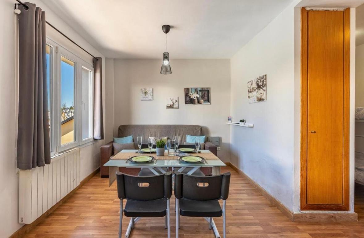 Apartment House *